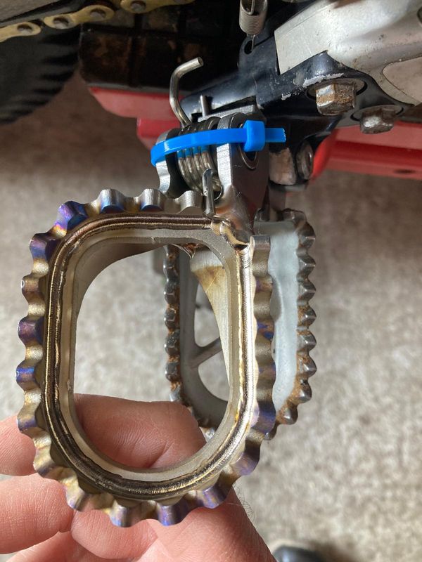 APICO TITAN Fußrasten passend für MONTESA/BETA/GASGAS/SHERCO/SCORPA/TRS/VERTIGO