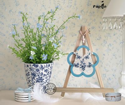 Ozdobna zawieszka niebieski kwiatek