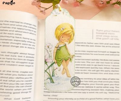 Zakładka do książki z dziewczynką w zielonej sukience