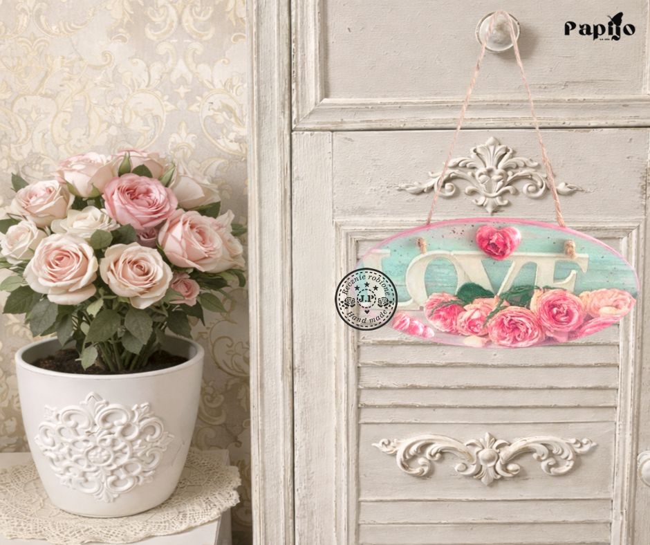 Zawieszka ozdobna z różami