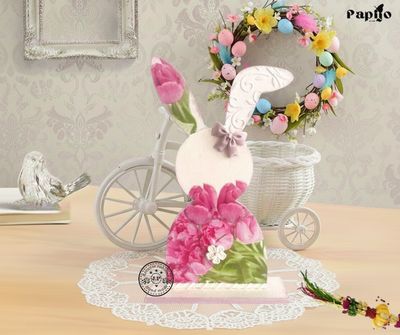 Zajączek dekoracyjny z motywem tulipanów