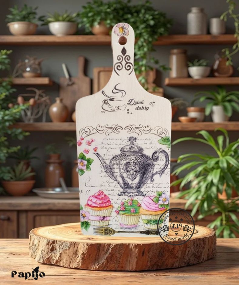 Ozdobna deska z babeczkami