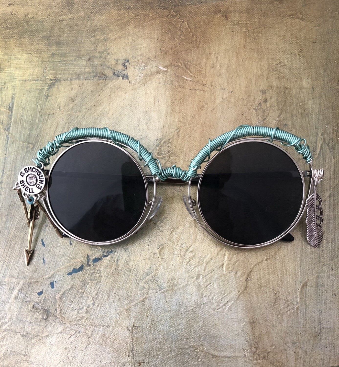 Women’s Country Western Wire Wrapped Sunglasses Women’s Country Western Wire Wrapped Sunglasses