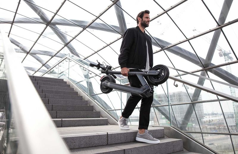 Neu E-Roller