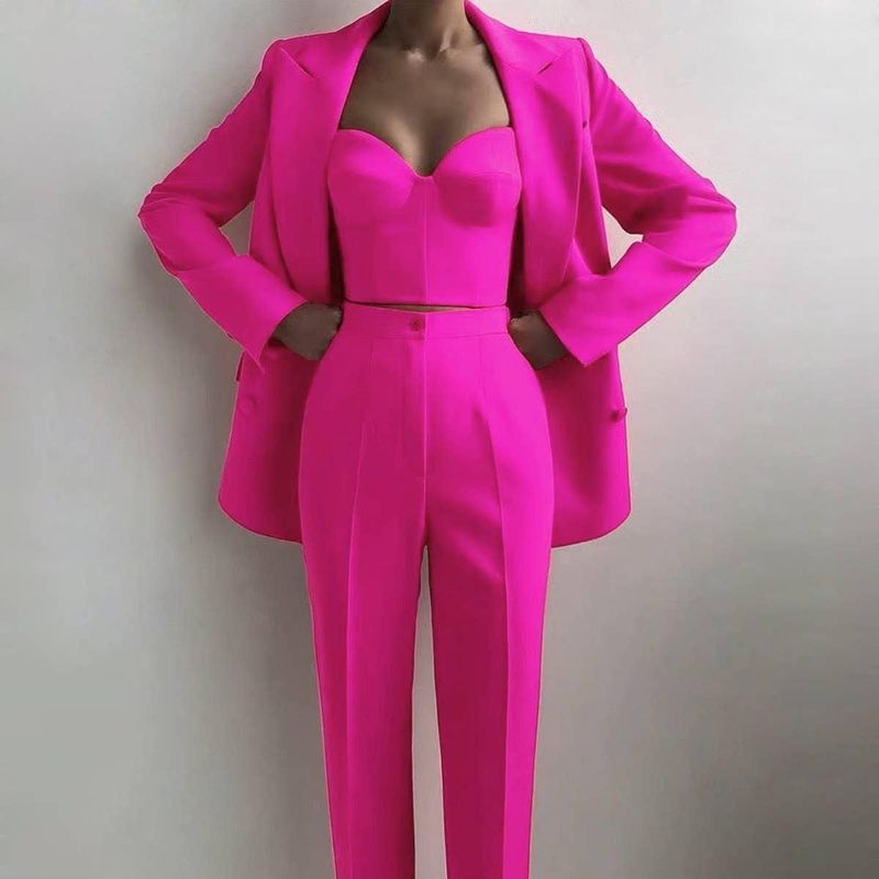 Ensemble blazer chic haut élégant et pantalon ajusté