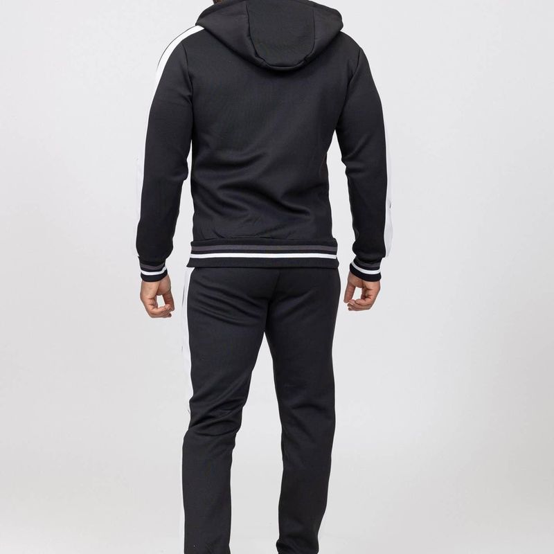 Ensemble jogging avec capuche