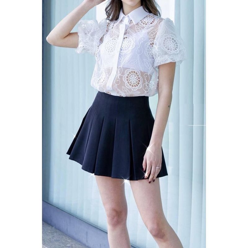 Chemise en dentelle