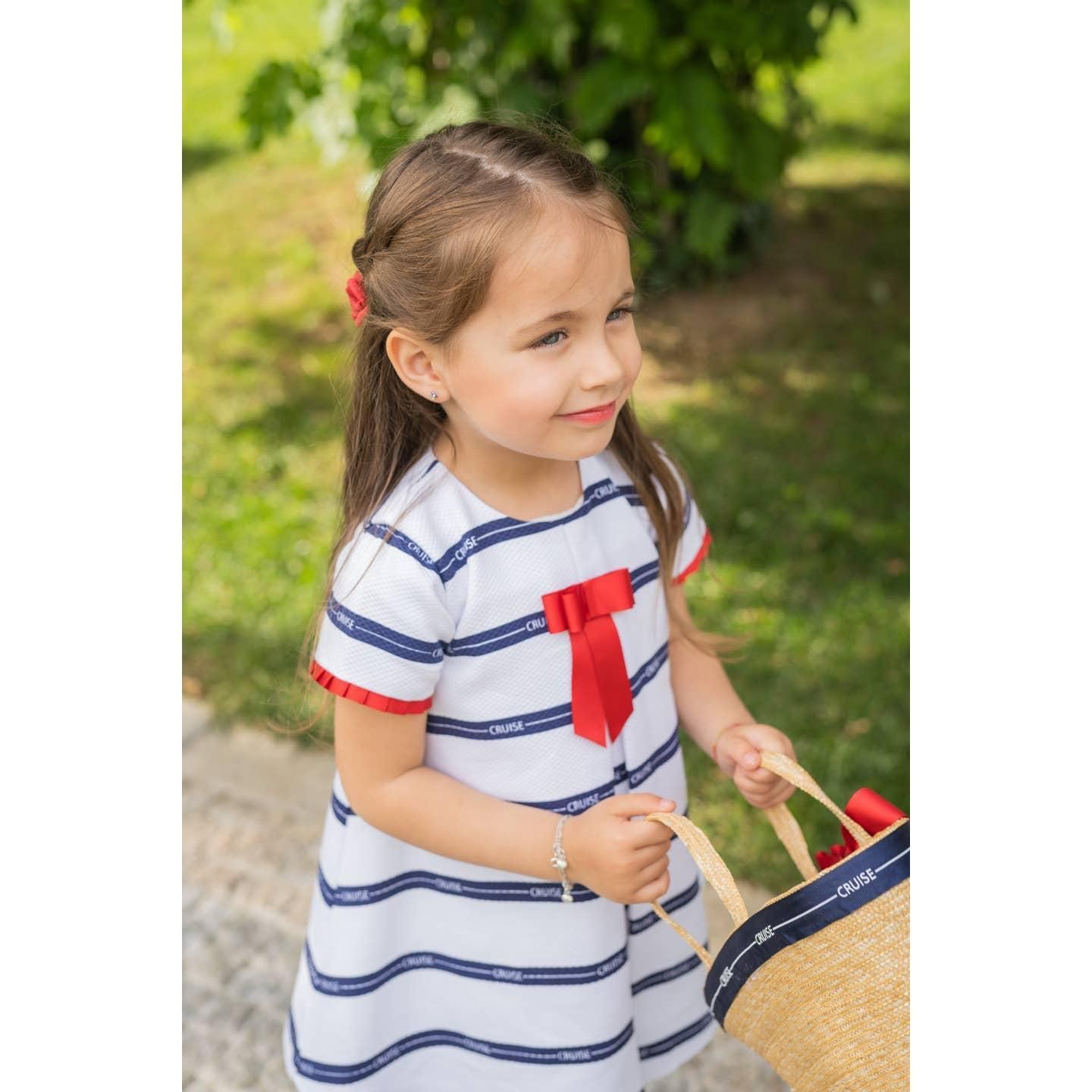 Robe blanche et bleu marine