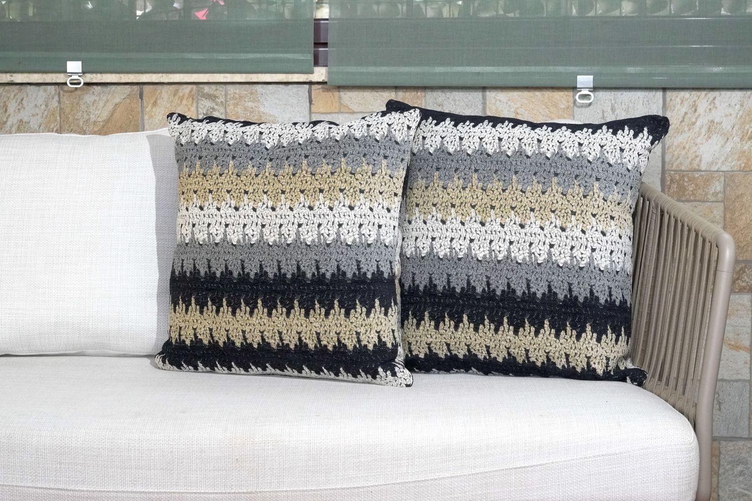 Cuscino Imbottito 50x50cm Soffice – Salotto Ciniglia