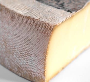 Raclette de Savoie au lait cru (na wagę)
