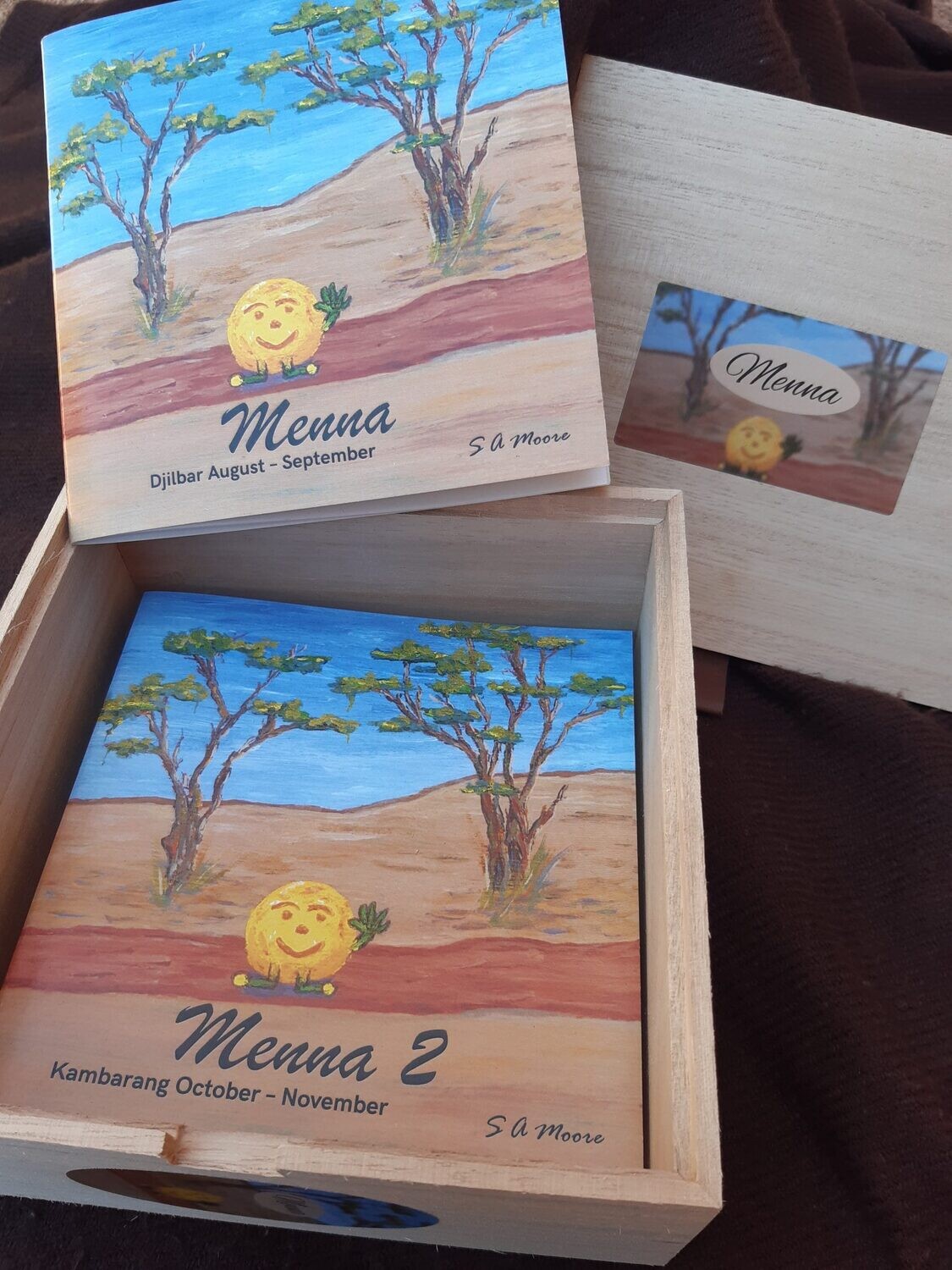 Wooden box set of 6 Menna books (Sally Moore)
