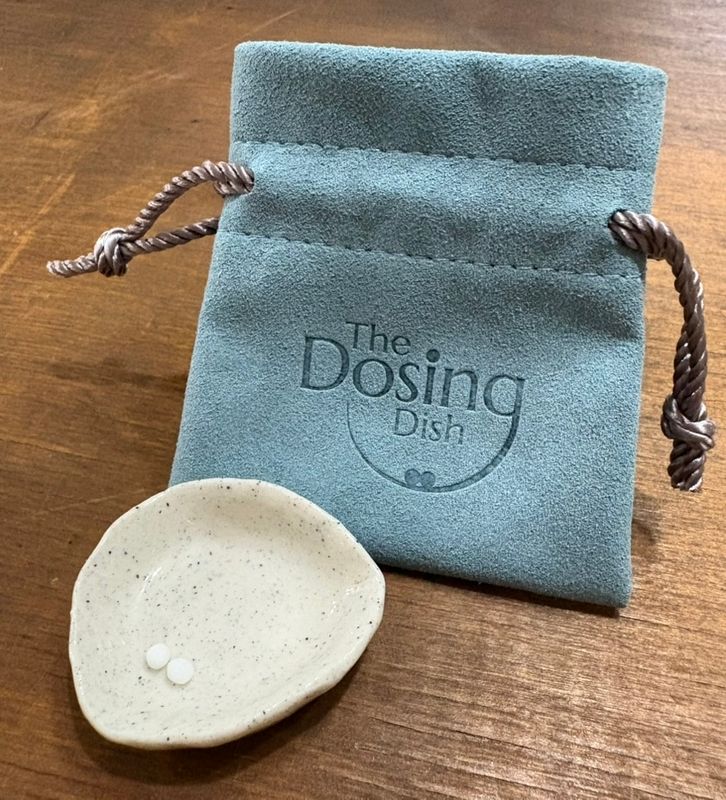 Dosing Dish - Single dish with velveteen gift pouch
