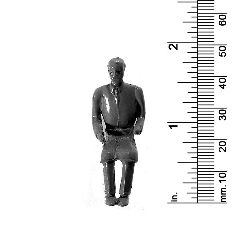 3/8&quot; SCALE SHOP ATTIRE, SEATED
