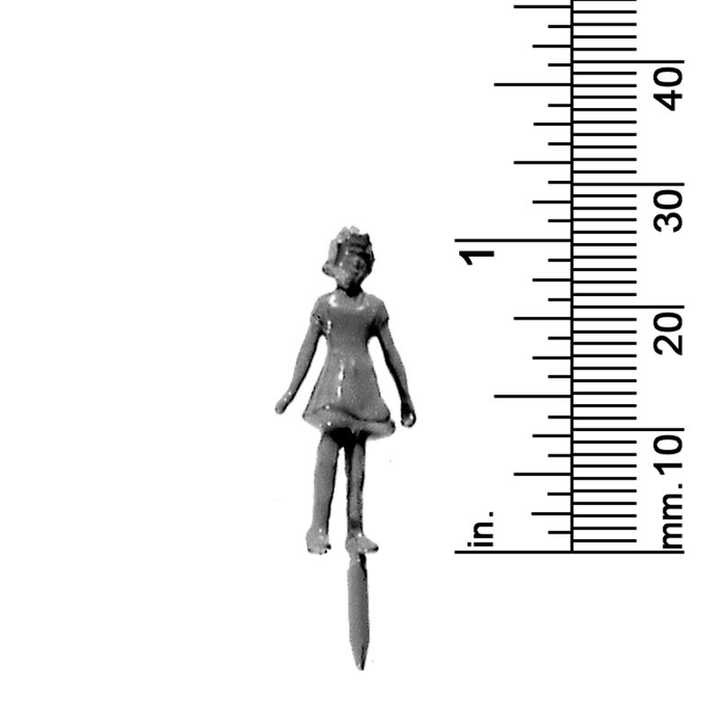 1/4&quot; SCALE STANDING GIRL