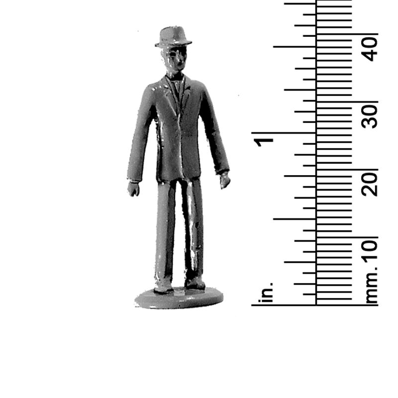 1/4&quot; SCALE MALE, SUIT, HAT, PEDESTAL