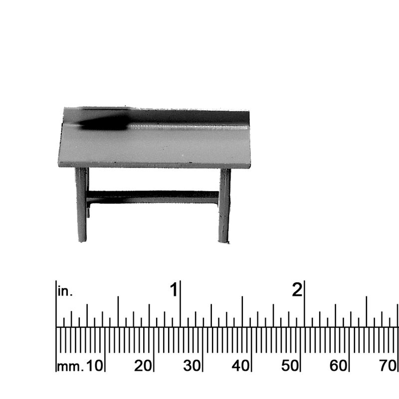 1/4&quot; SCALE WORK BENCH