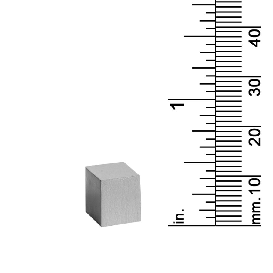 1/4&quot; SCALE END TABLE