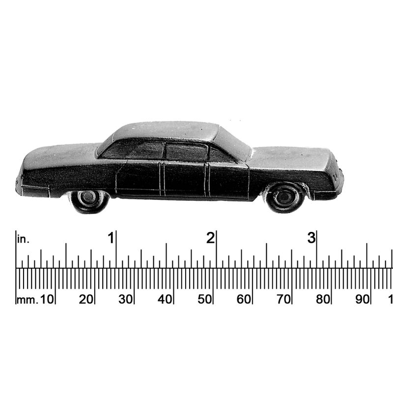 3/16&quot; SCALE SEDAN, 4 DOOR
