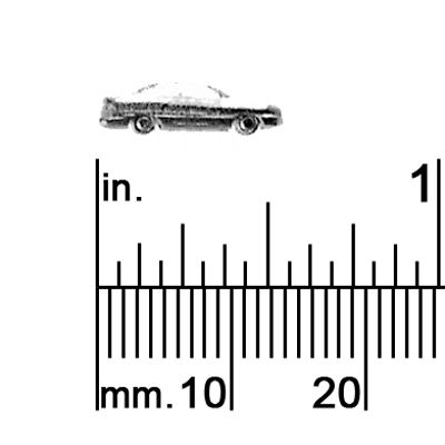 1/25&quot; SCALE 4 DOOR SEDAN CAR