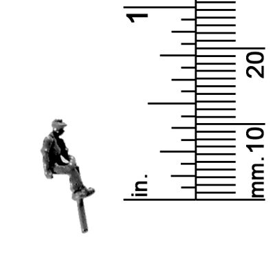 3/32&quot; SCALE MALE W/HAT, SEATED