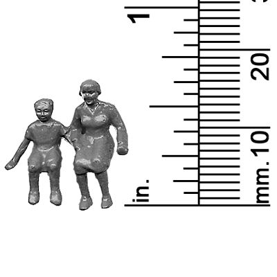 1/8&quot; Scale Seated Mother &amp; Son