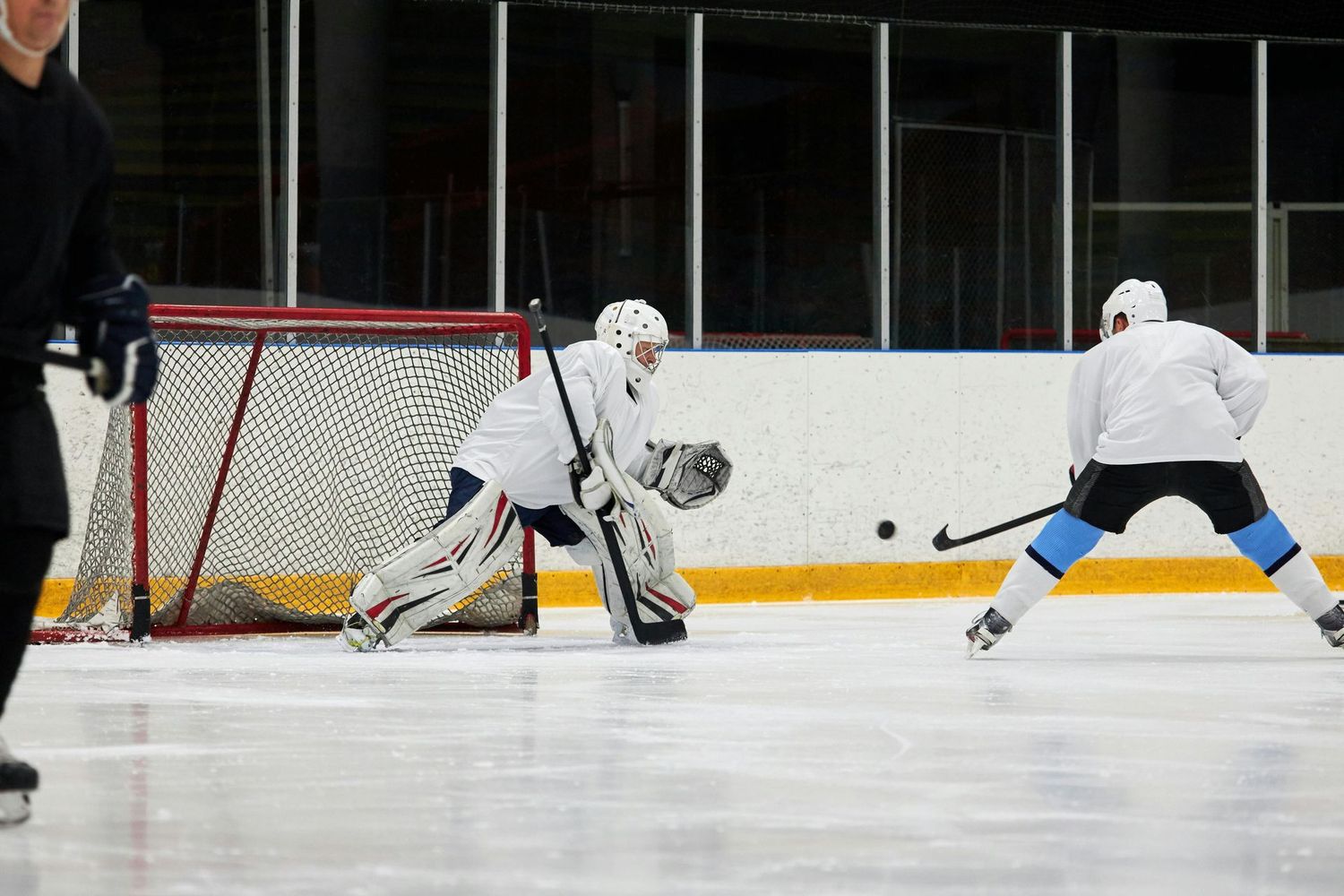 Lakers Men's Kids Hockey Camp (August 11 - 15) - Ages 11+