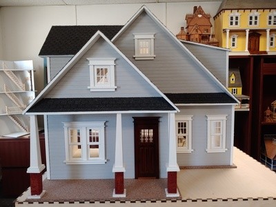 Clarkson Craftsman Cottage Dollhouse 1:12 scale