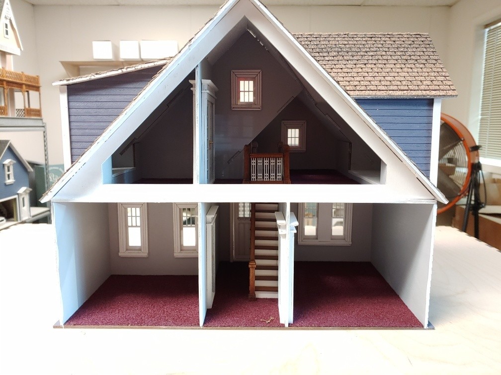 Clarkson Craftsman Cottage Dollhouse 1:24 scale