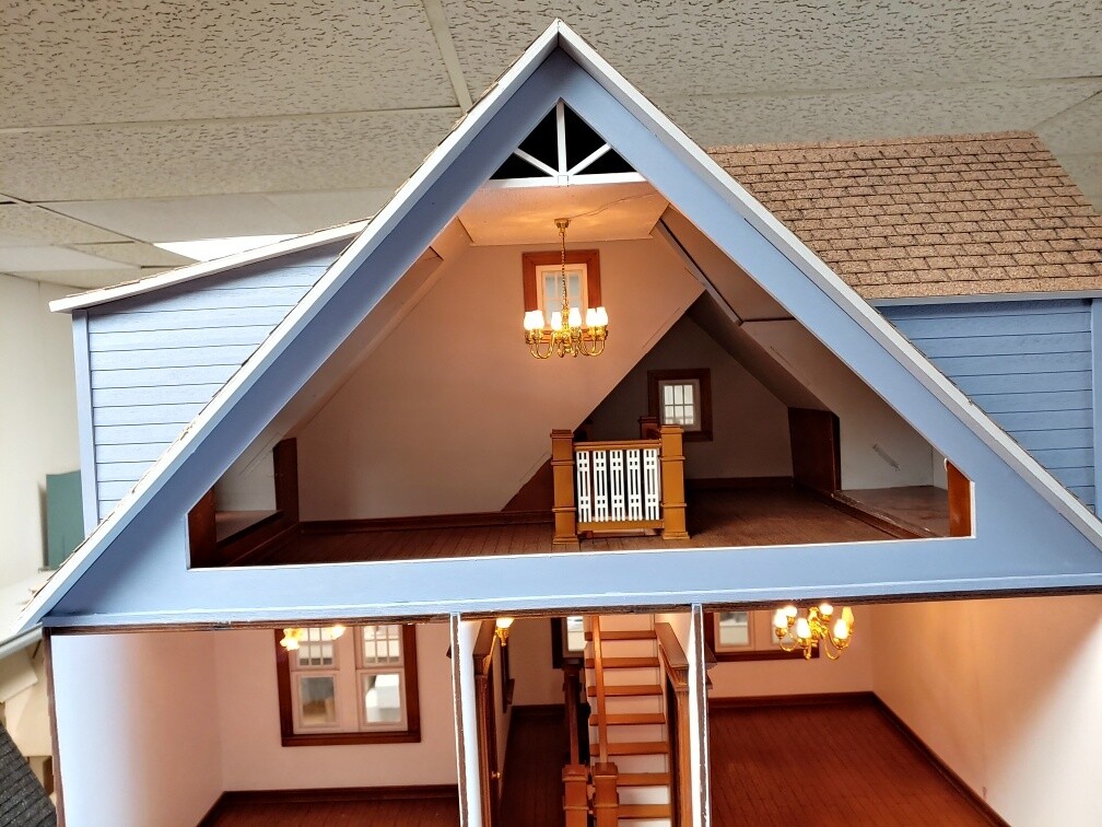 Clarkson Craftsman Mansion 1:12 Dollhouse
