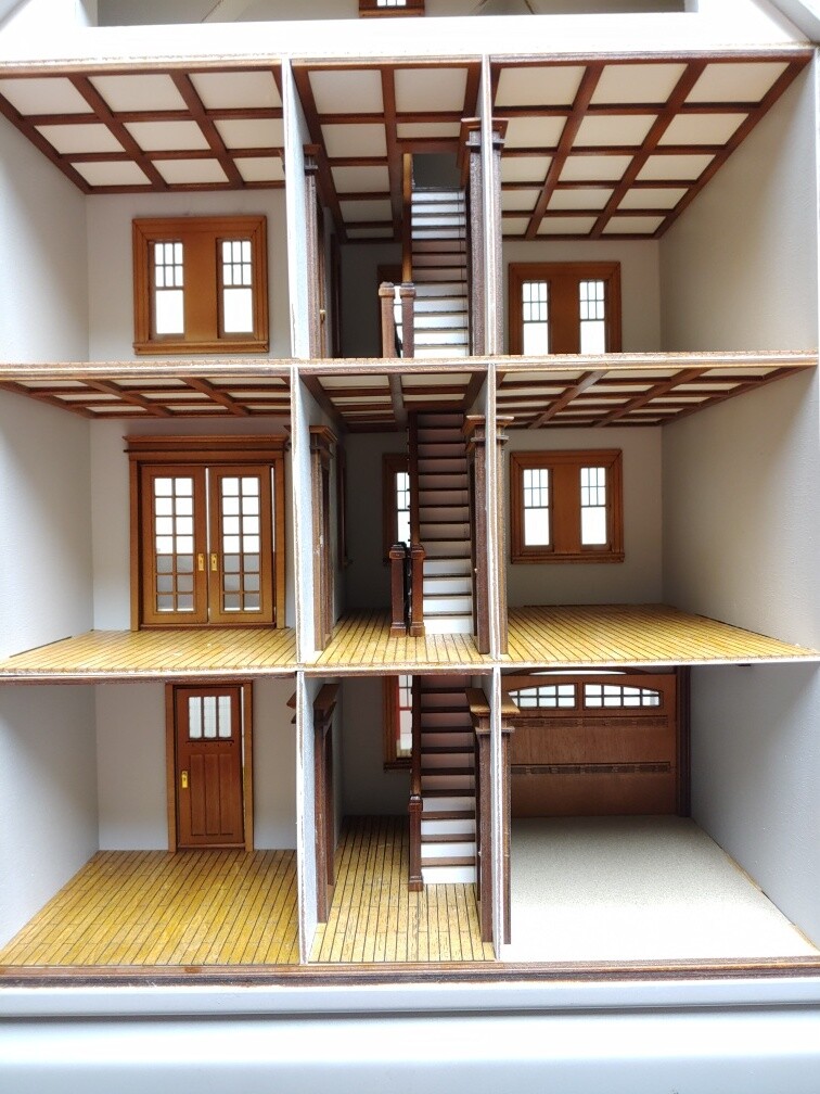 Clarkson Craftsman Mansion 1:24 Dollhouse