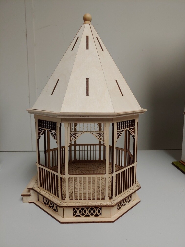 Large Victorian Gazebo 1:24 scale