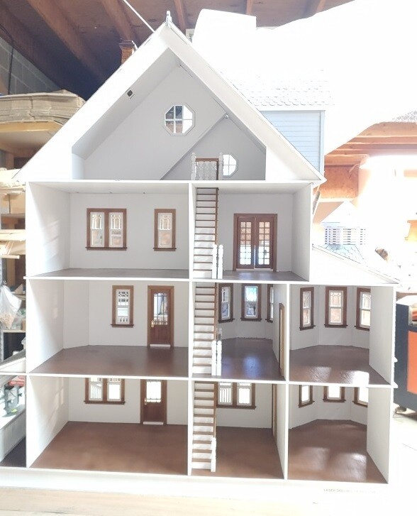 Ashley Gothic Victorian Generation 2 Dollhouse 1:12 scale kit