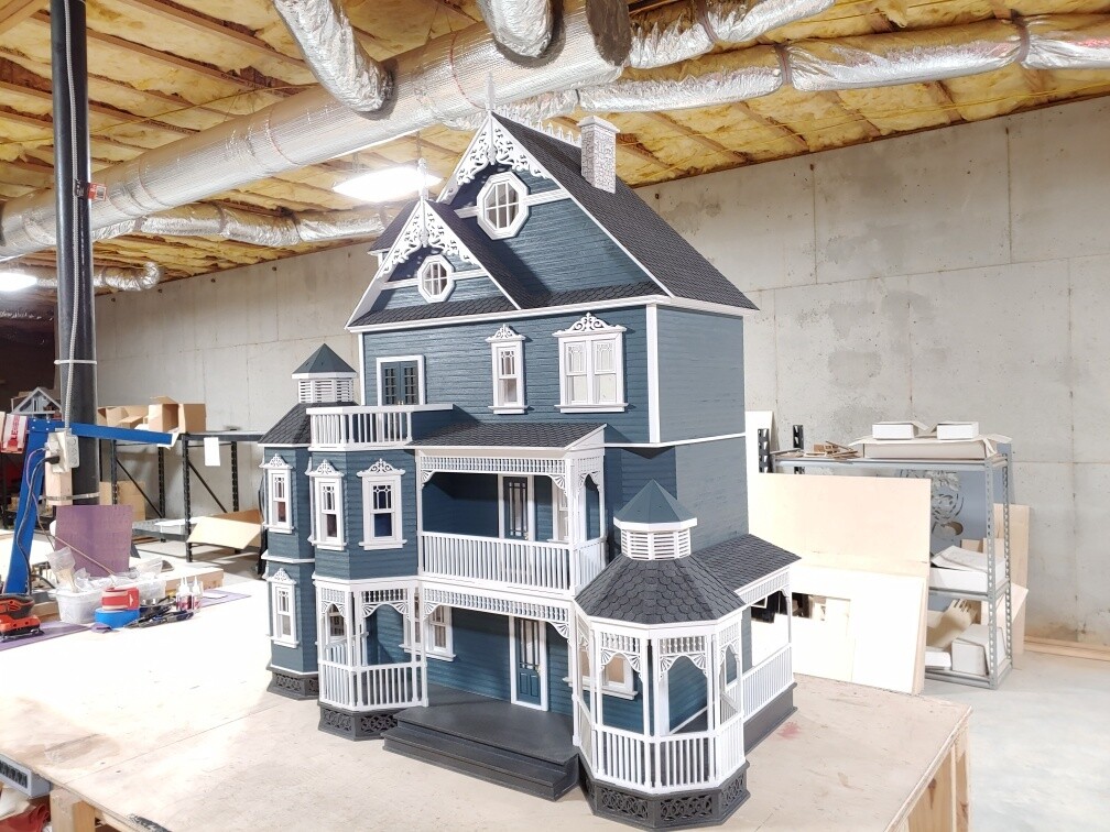 Ashley Gothic Victorian Generation 2 Dollhouse 1:12 scale kit