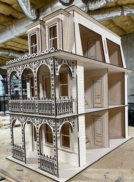 Saint Charles French Quarter 1:12 Scale Dollhouse