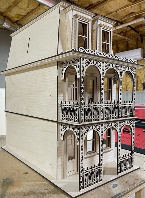 Saint Charles French Quarter 1:12 Scale Dollhouse