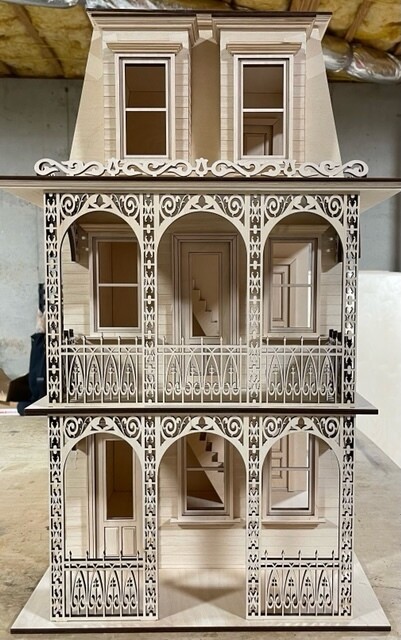 Saint Charles French Quarter 1:12 Scale Dollhouse