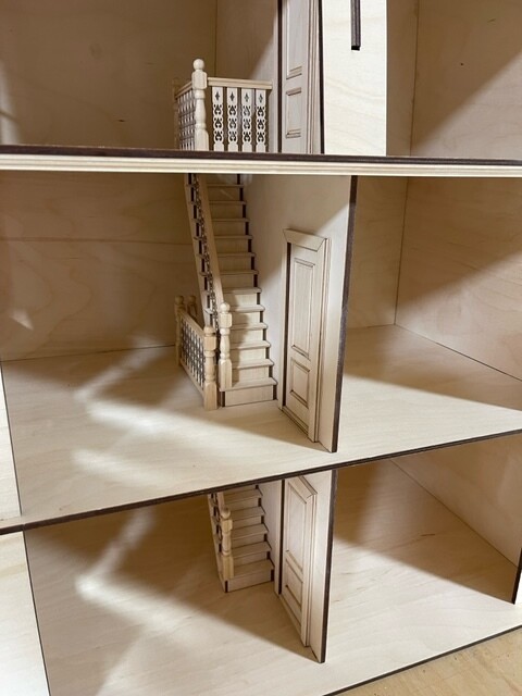 Saint Charles French Quarter 1:12 Scale Dollhouse