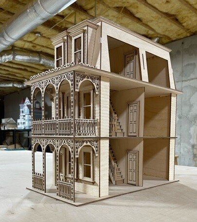Saint Charles French Quarter 1:24 Scale Dollhouse