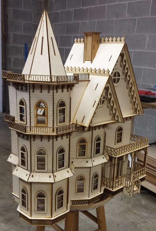 Leon Gothic Victorian 1:24 scale