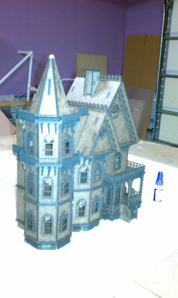 Leon Gothic Victorian Dollhouse
