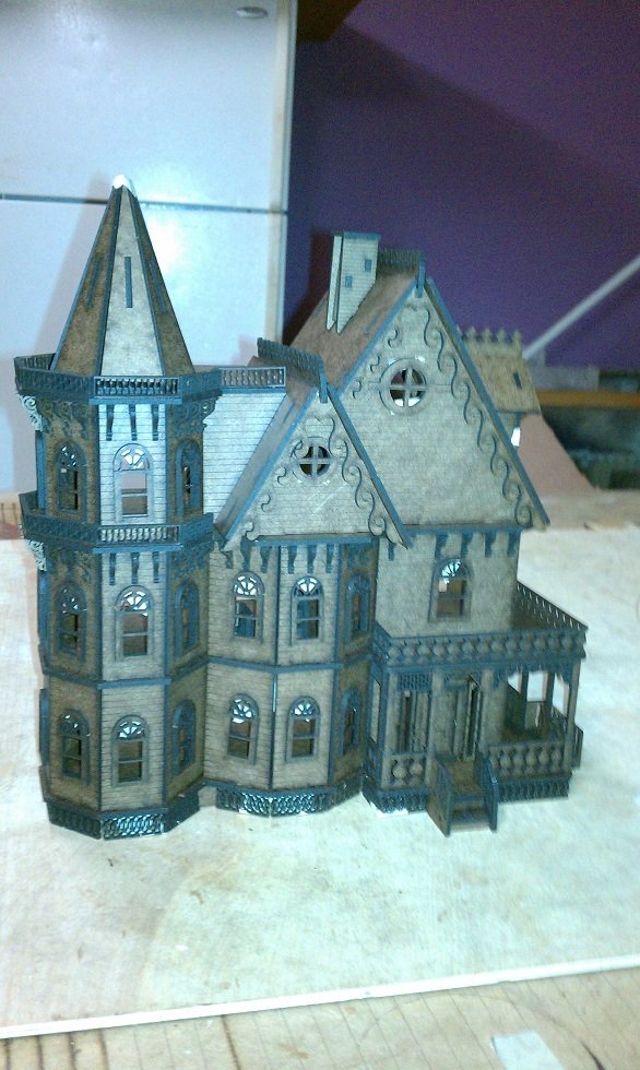 Leon Gothic Victorian Dollhouse