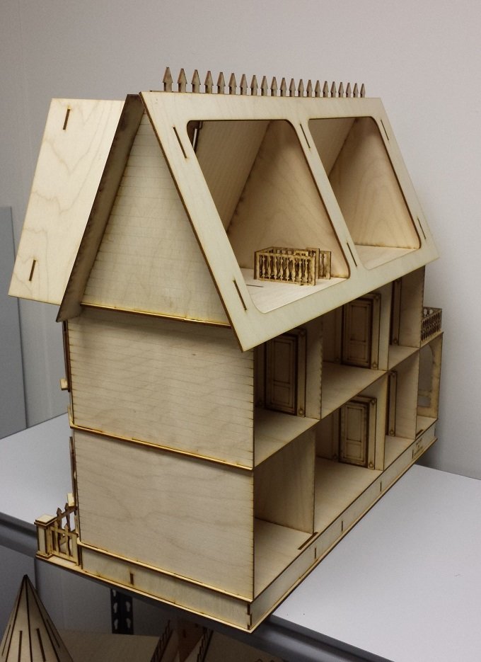 Stephanie Country Dollhouse