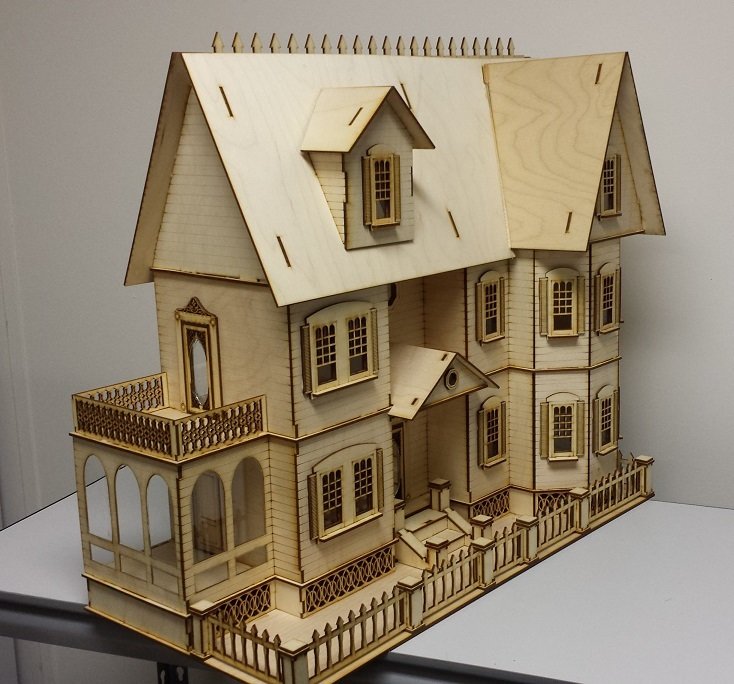 Stephanie Country Dollhouse