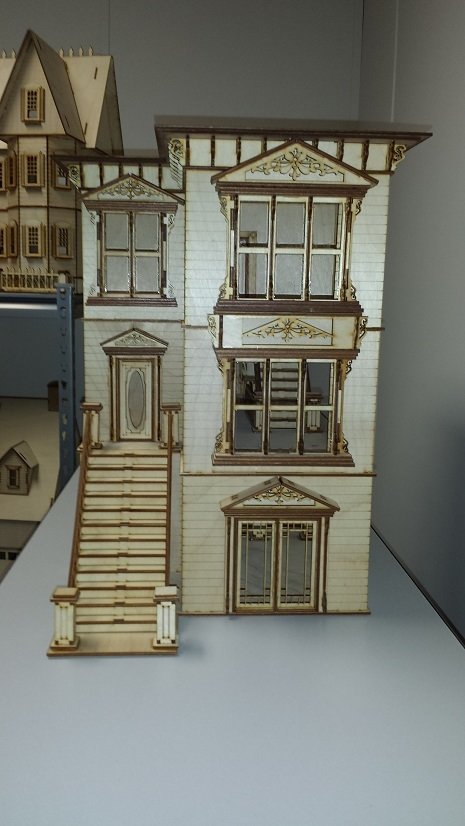 Lisa Painted Lady San Francisco Dollhouse