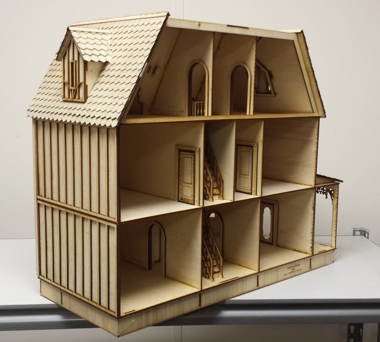 Kristiana Tudor Dollhouse 1:24 scale Dollhouse WITH OUT shingles