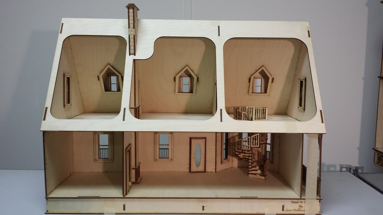 Alisha Country Dollhouse 1:24 scale
