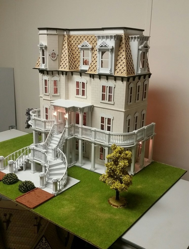 Hegeler Carus Masion 1:24 scale Dollhouse