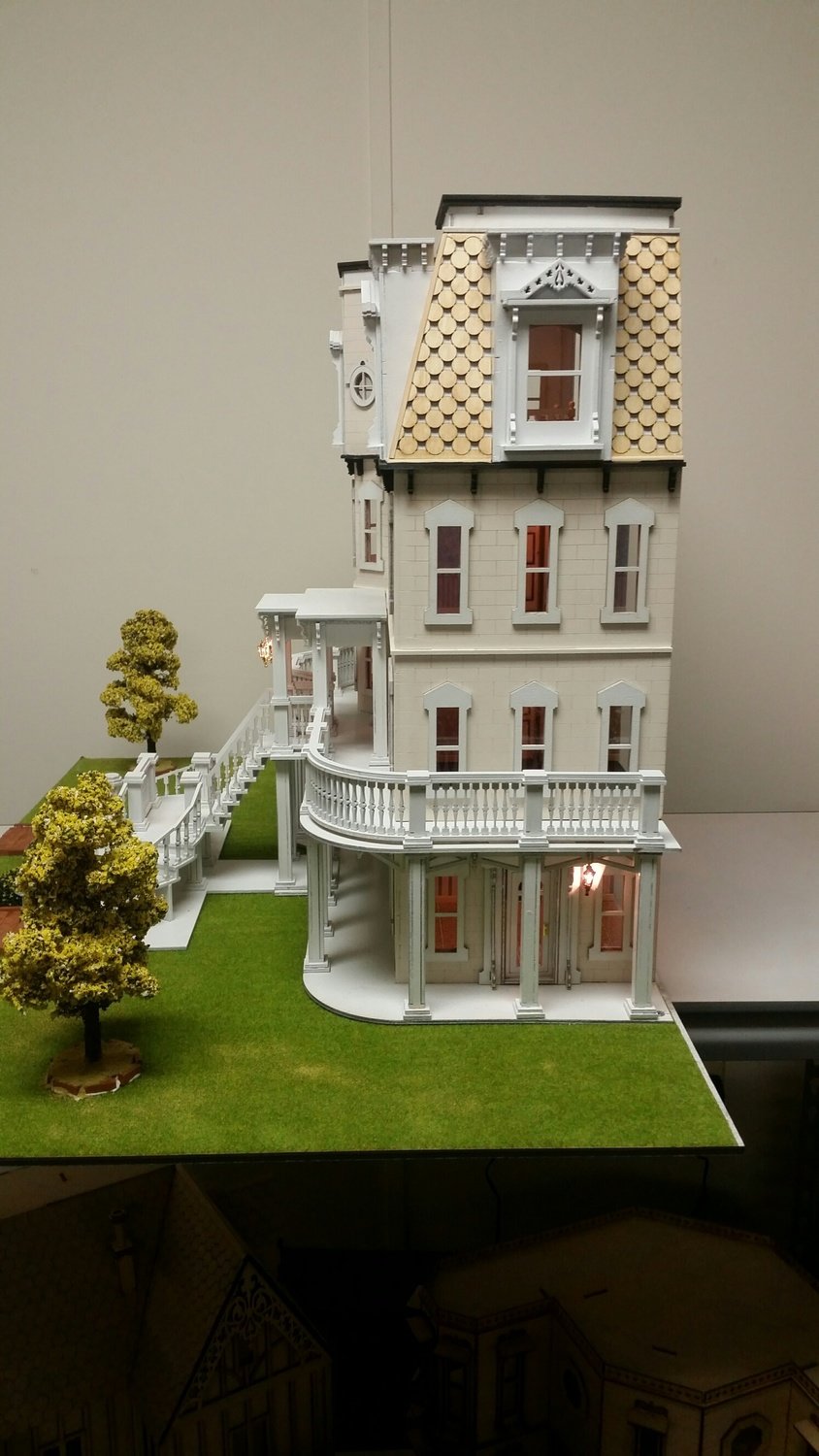 Hegeler Carus Masion 1:24 scale Dollhouse