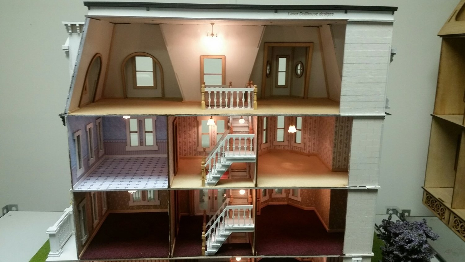 Hegeler Carus Masion 1:24 scale Dollhouse