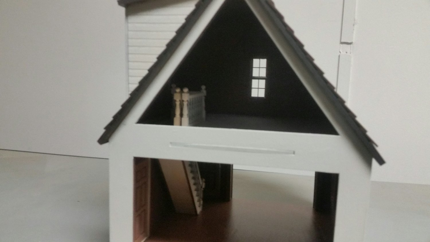 Lansdowne one Car garage/workshop 1:24 scale